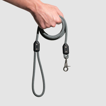 Lifetime Leash — Wirecutter Upgrade Pick · Climbing Rope Carbon / 8 Feet / Traffic Handle