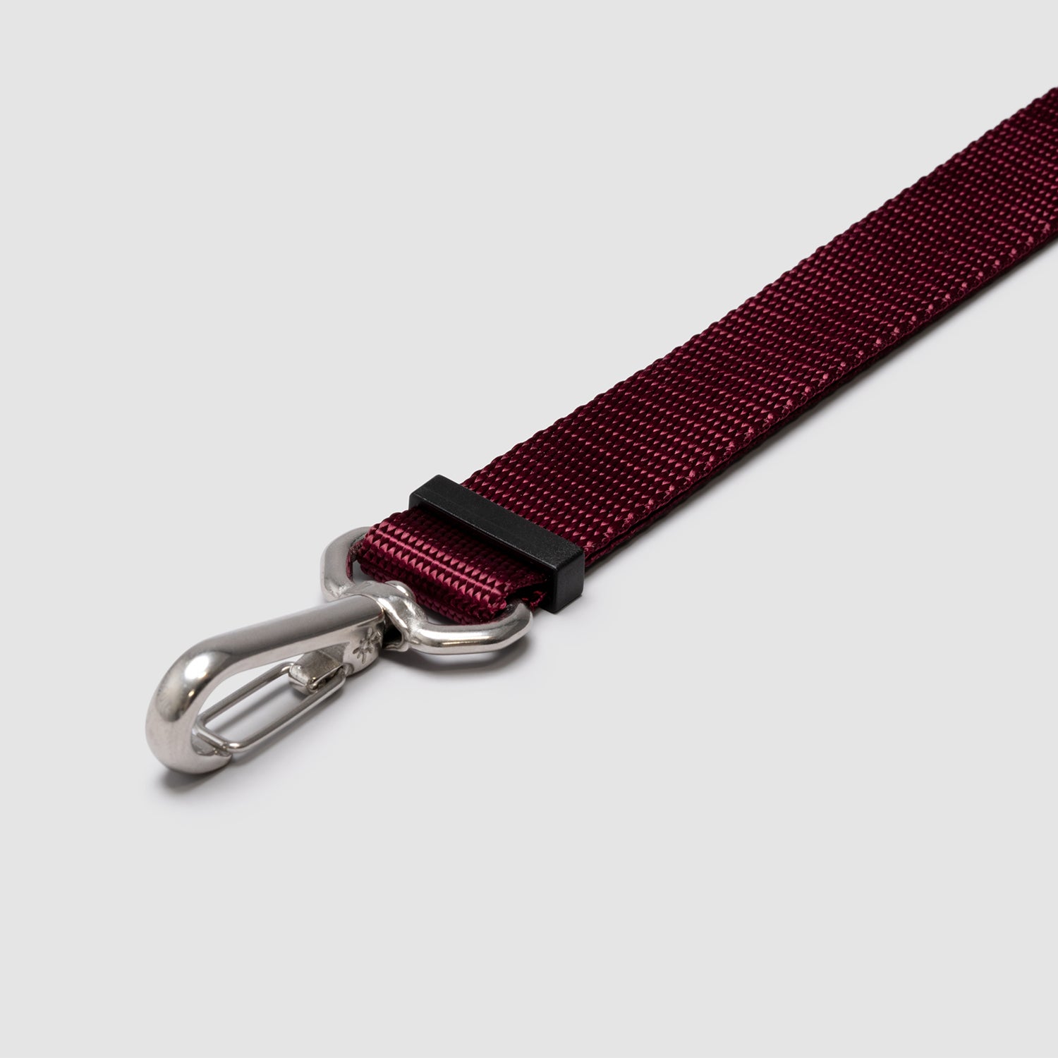 lifetime lite adjustable leash for active dogs handmade in colorado by atlas pet company --maroon